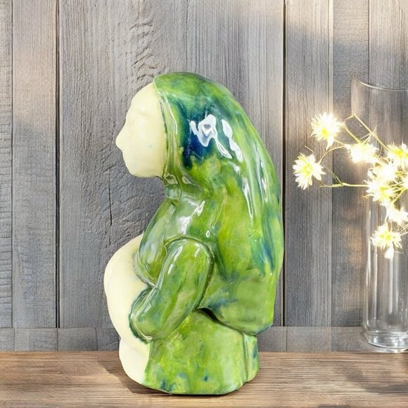 Vintage Hand Made Folk Art Figurine Woman Wearing Green Cloak Wrap Sculpture VTG - Picture 2 of 11